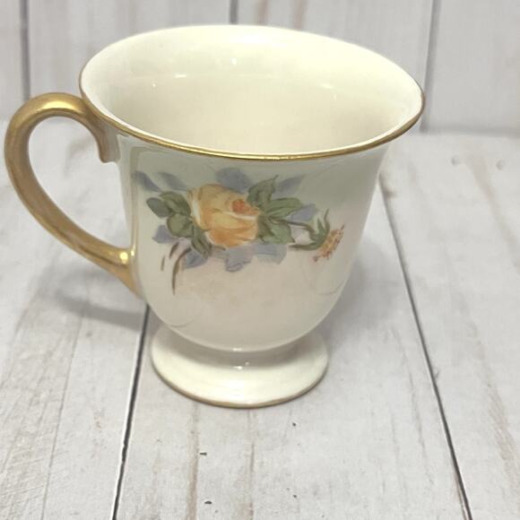 Vintage Mitterteich Bavaria "Golden Lark" Cup & Saucer Set Gold Trim Roses - Picture 6 of 8